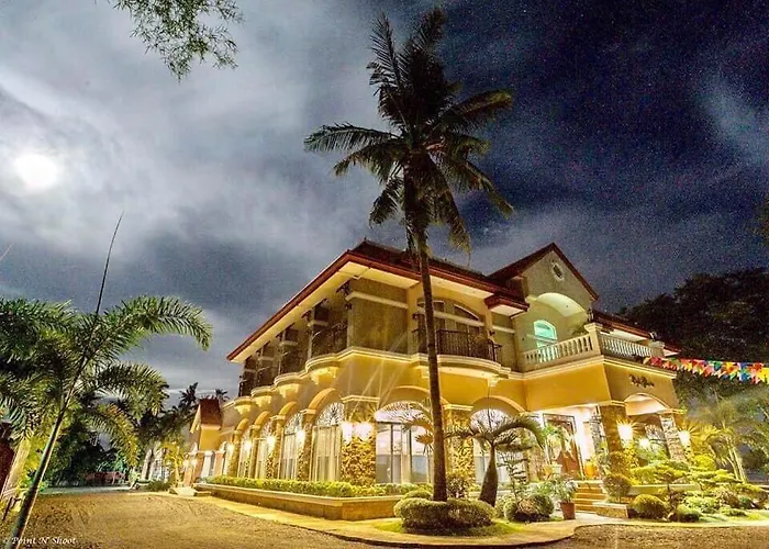 Club Hotel *