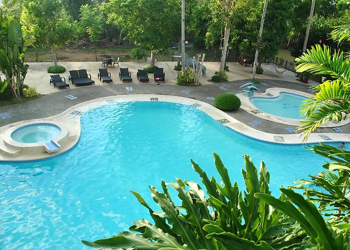 Club Hotel