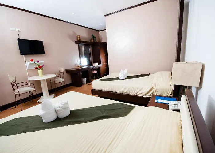 Club Hotel San Remigio (Cebu)