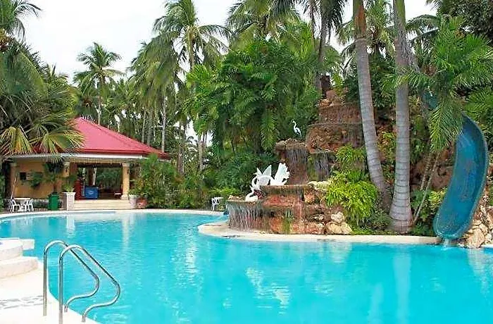 Club Hotel